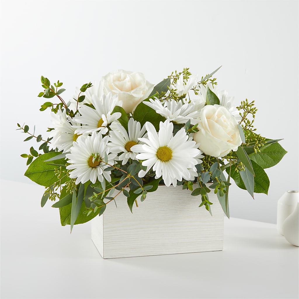 Fresh Linen Box Bouquet – Magic Sun Flowers, Los Angeles CA