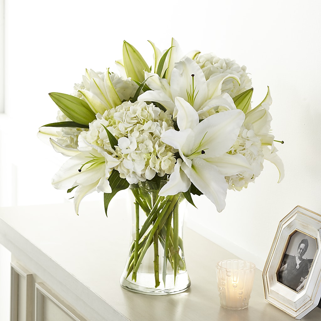 Compassionate Lily Bouquet – Magic Sun Flowers, Los Angeles CA