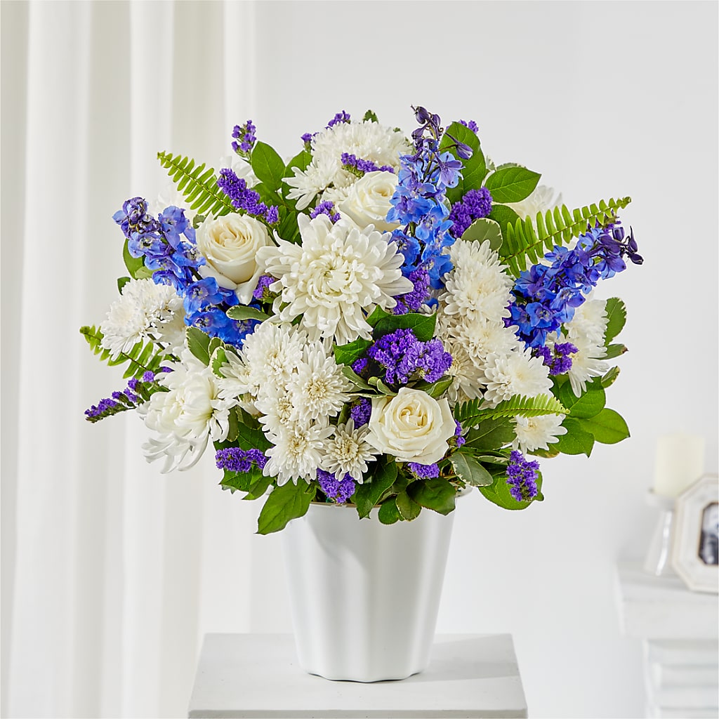 Hold Dear Tabletop Basket – Magic Sun Flowers, Los Angeles CA