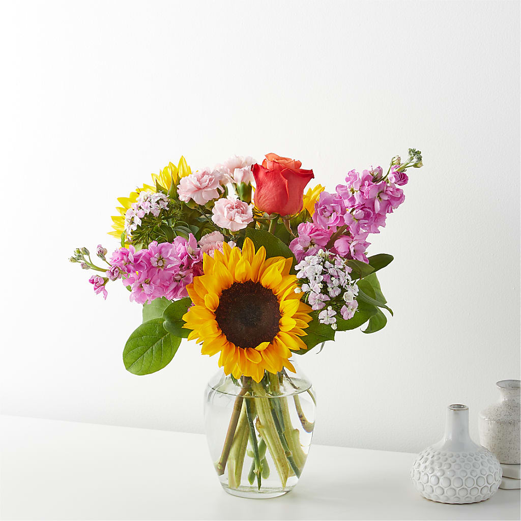 Yellow Brick Road Bouquet – Magic Sun Flowers, Los Angeles CA