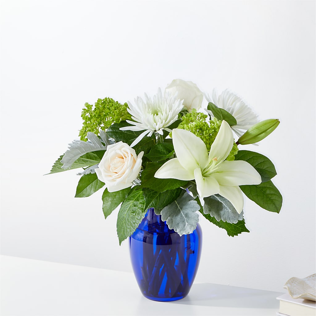 Snowy Dreams Bouquet – Magic Sun Flowers, Los Angeles CA