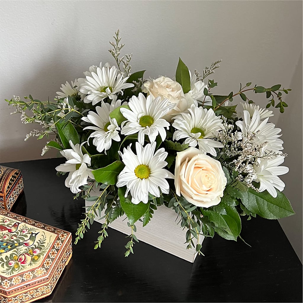 Fresh Linen Box Bouquet –  Magic Sun Flowers, Los Angeles CA