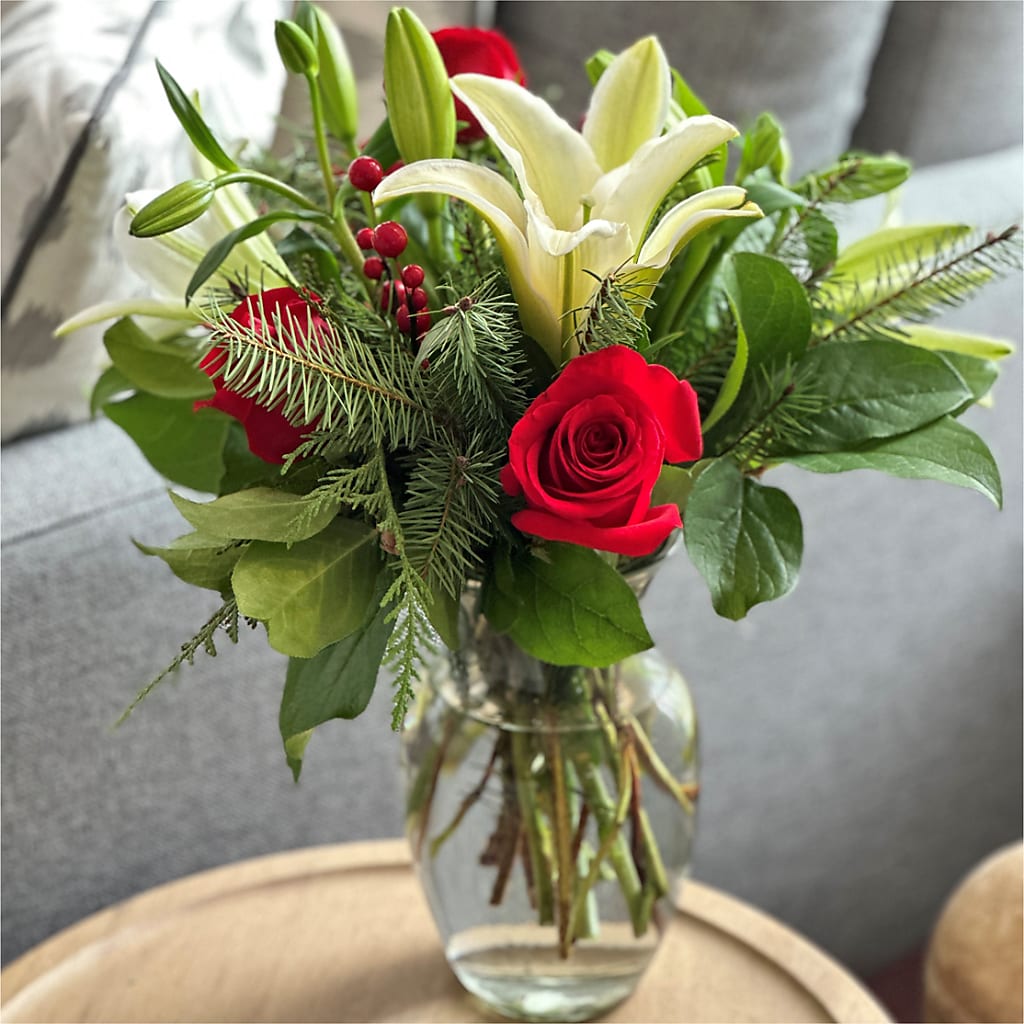 Sparkling Snowflakes Bouquet –  Magic Sun Flowers, Los Angeles CA