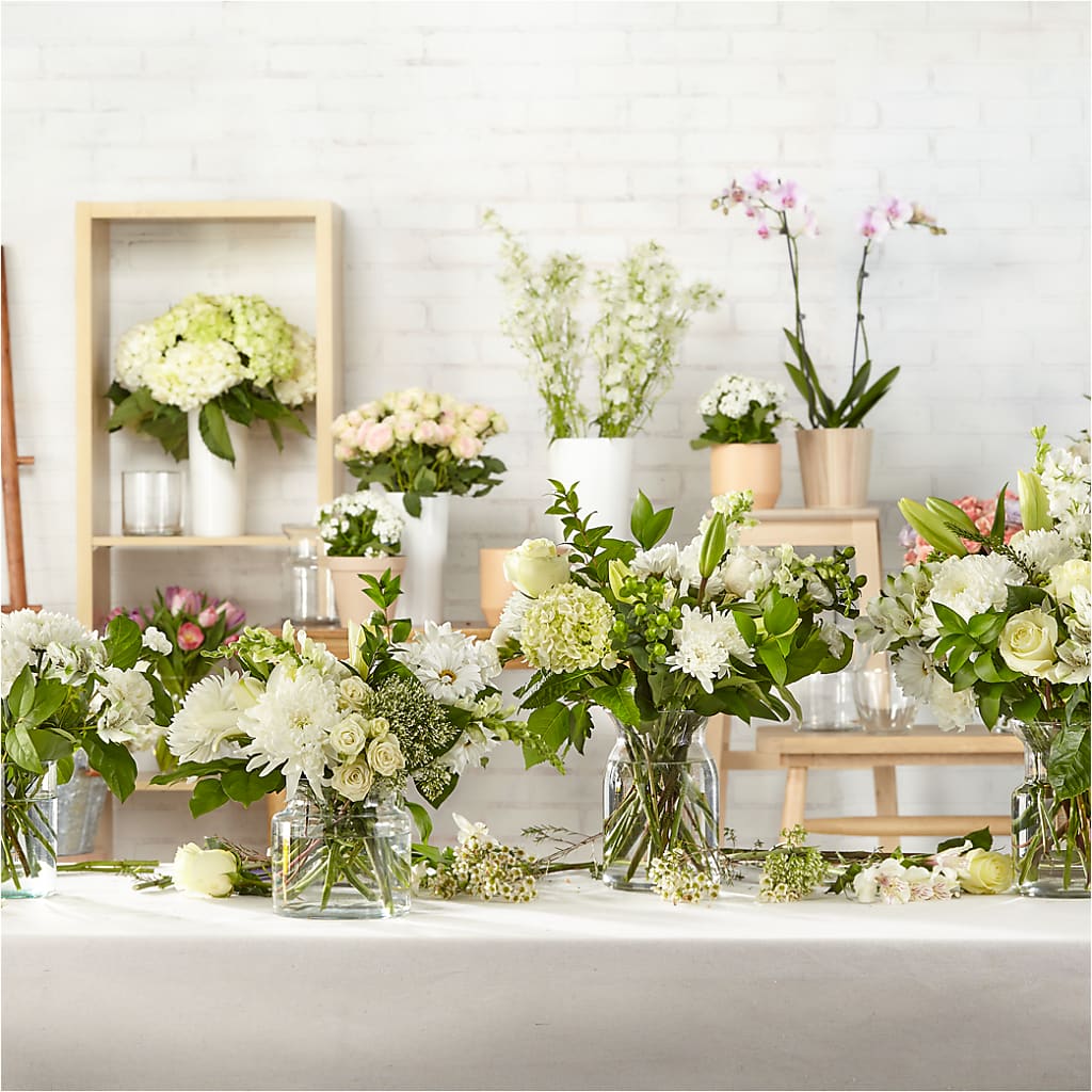 Classic Ivory – A Florist Original –  Magic Sun Flowers, Los Angeles CA