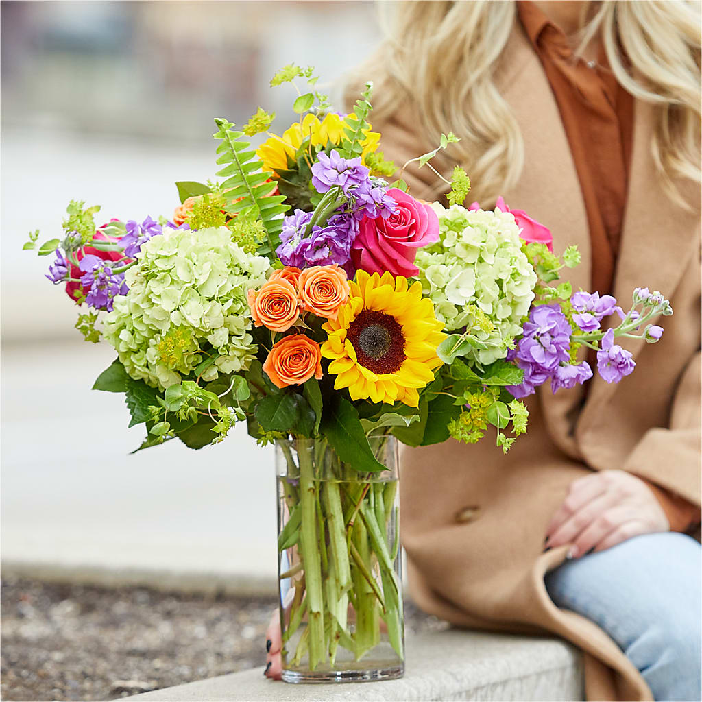 Vibrant Greetings Bouquet –  Magic Sun Flowers, Los Angeles CA