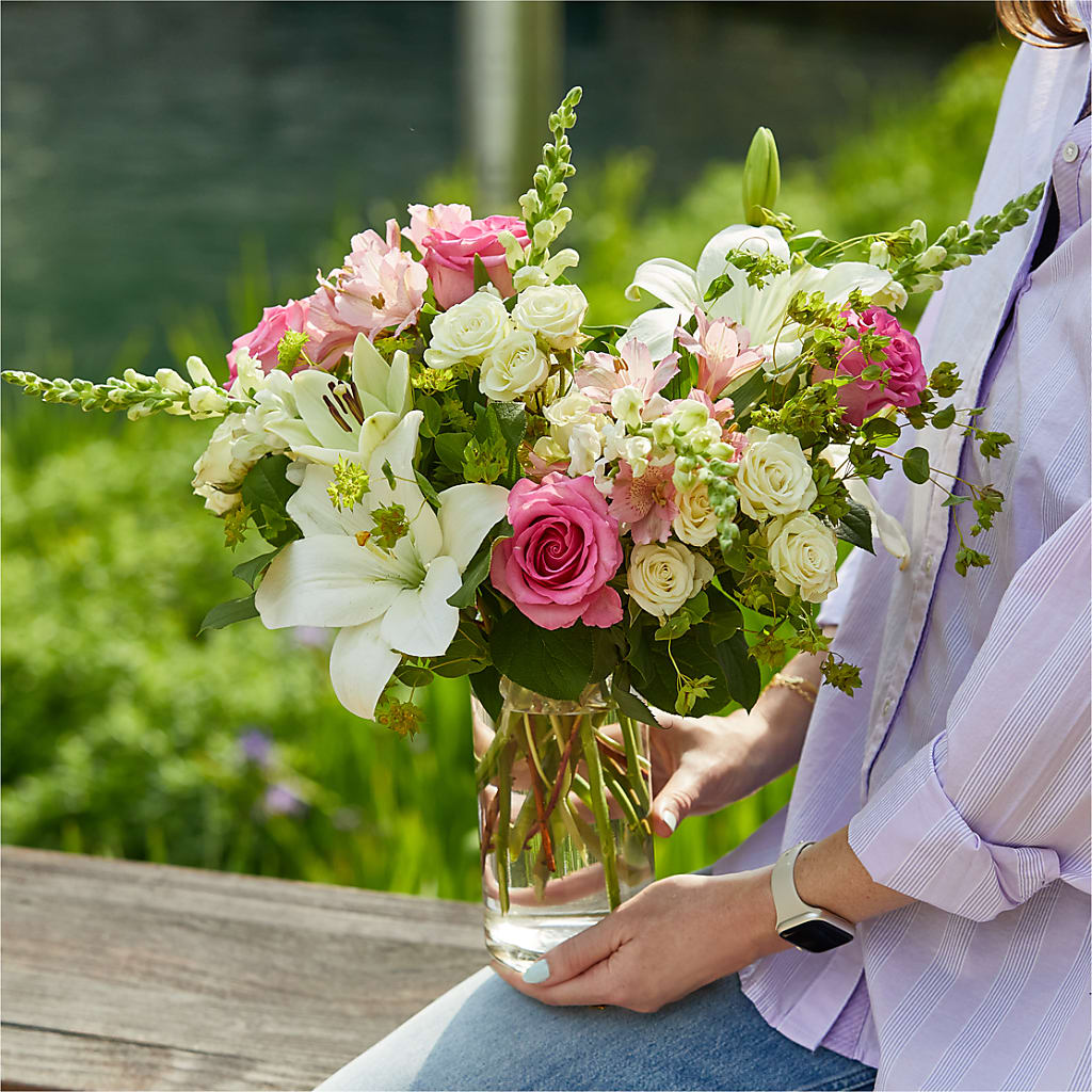 Fondly Bouquet –  Magic Sun Flowers, Los Angeles CA